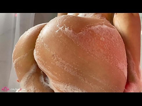 ❤️ Brunette masturboi pillua vibraattorilla intensiiviseen orgasmiin suihkussa ❤️ Porno at fi.myinvest.top ❌️